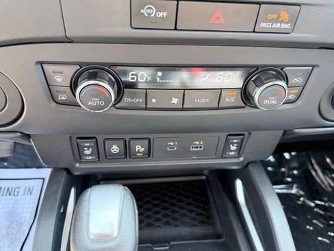 Used 2024 Nissan Frontier SV w/ SV Convenience Package RWD image 13