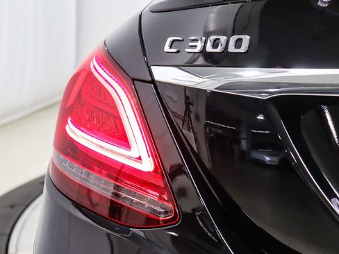 Used 2019 Mercedes-Benz C 300 Sedan image 11
