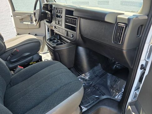 Used 2025 GMC Savana 2500 w/ Driver Convenience Package RWD image 14
