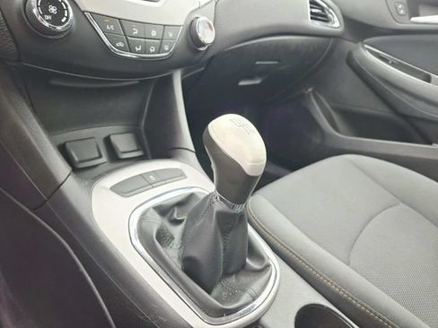 Used 2016 Chevrolet Cruze LS FWD image 16