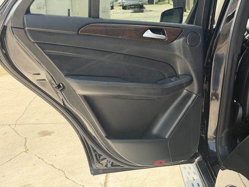Used 2013 Mercedes-Benz ML 350 BlueTEC 4MATIC image 19