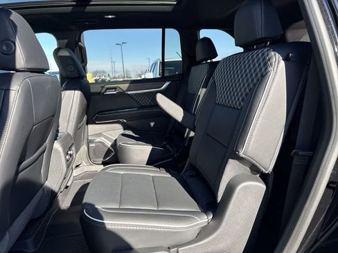 New 2026 GMC Acadia Denali w/ Super Cruise Package image 23