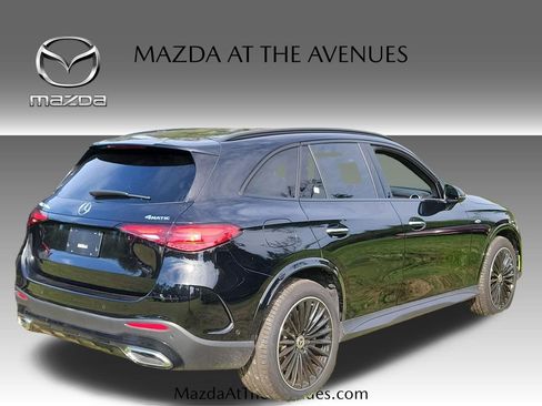 Used 2025 Mercedes-Benz GLC 350e 4MATIC image 16