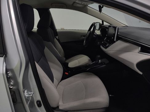 Used 2021 Toyota Corolla LE w/ Carpet Mat Package (TMS) image 21