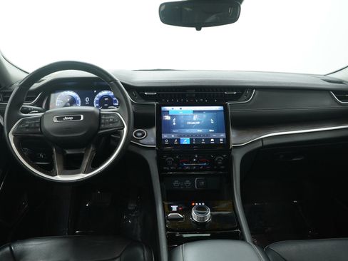 Used 2022 Jeep Grand Cherokee L Limited w/ Trailer Tow Group (B) image 18