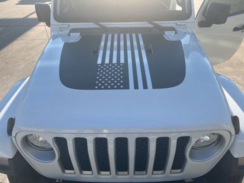 Used 2023 Jeep Gladiator Overland w/ Popular Equipment Package image 21