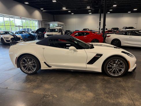 Used 2016 Chevrolet Corvette Z06 w/ 3LZ Preferred Equipment Group RWD image 10