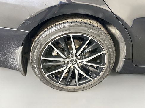 Used 2022 Toyota Camry SE w/ Carpet Mat Package (TMS) FWD image 32