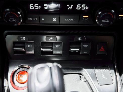 Used 2021 Nissan GT-R Premium image 69