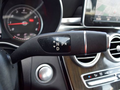 Used 2015 Mercedes-Benz C 300 Sedan image 11