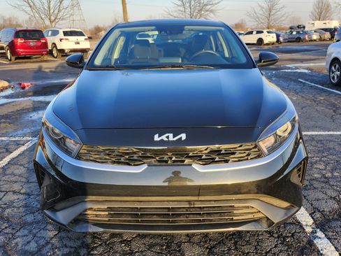 Used 2023 Kia Forte LXS image 10