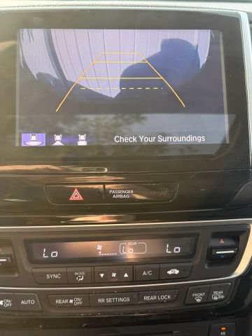 Used 2017 Honda Pilot Touring image 24