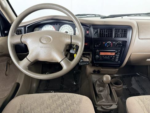 Used 2002 Toyota Tacoma 2WD Xtracab image 14