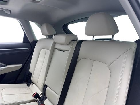 Used 2022 Audi Q3 2.0T Premium Plus image 38