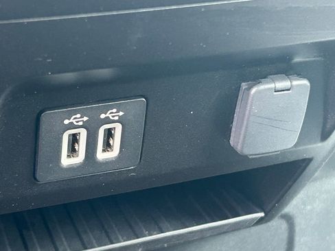 Used 2019 Ford F150 XLT w/ Equipment Group 301A Mid AWD/4WD image 17