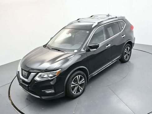 Used 2017 Nissan Rogue SL w/ SL Premium Package image 32