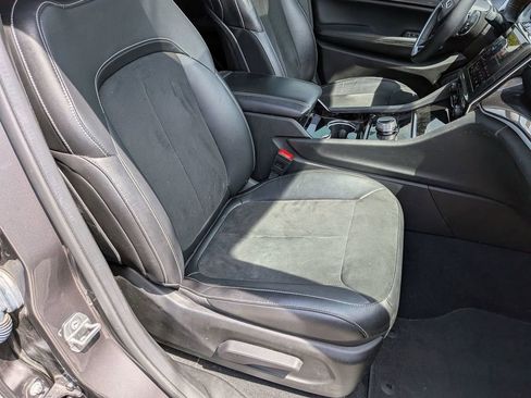 Used 2023 Jeep Grand Cherokee L Laredo image 30