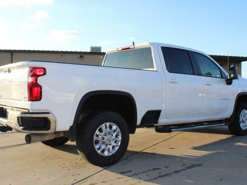 Used 2023 Chevrolet Silverado 2500 LT w/ Convenience Package image 20