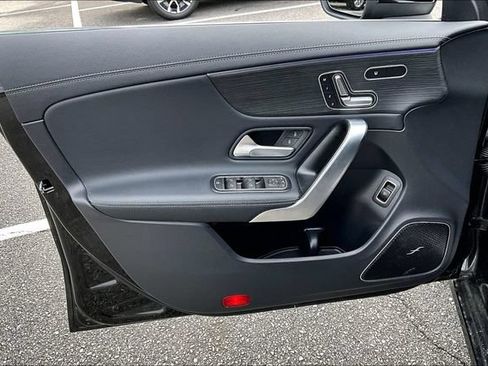 Used 2025 Mercedes-Benz CLA 250 image 17