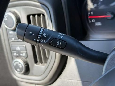 Used 2021 Chevrolet Silverado 1500 Custom Trail Boss w/ LPO, Dark Essentials Package AWD/4WD image 19