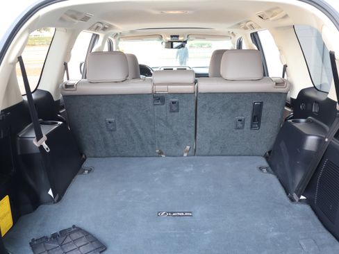 Used 2020 Lexus GX 460 Premium image 36