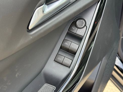 New 2026 Chevrolet Equinox LT FWD image 7