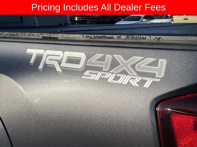 Used 2018 Toyota Tacoma TRD Sport AWD/4WD image 4