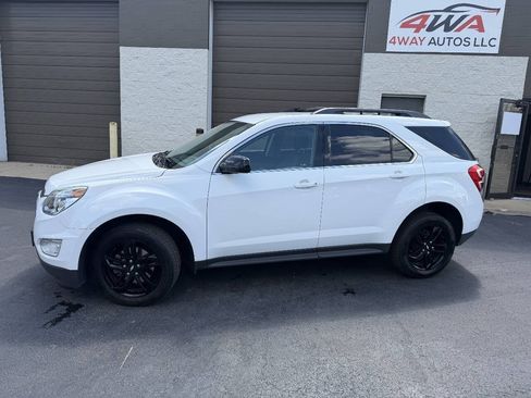 Used 2017 Chevrolet Equinox LT w/ Sport Edition FWD image 3