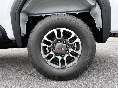New 2026 GMC Sierra 2500 SLE w/ SLE Value Package; AWD/4WD image 39