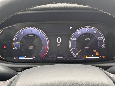 Used 2023 Jeep Wagoneer L Series III w/ Preferred Equipment Group image 15