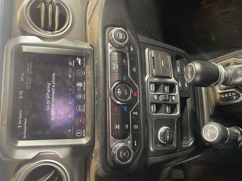 Used 2023 Jeep Wrangler Unlimited Sport AWD/4WD image 17