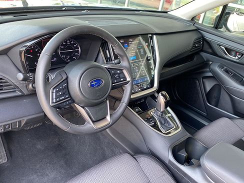 Used 2024 Subaru Outback Premium AWD/4WD image 18