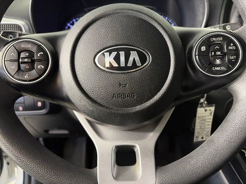 Used 2021 Kia Soul S FWD image 16