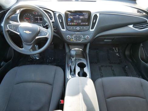 Used 2023 Chevrolet Malibu LT image 10