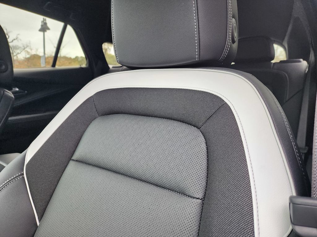 New 2025 Chevrolet Blazer EV LT AWD/4WD image 11