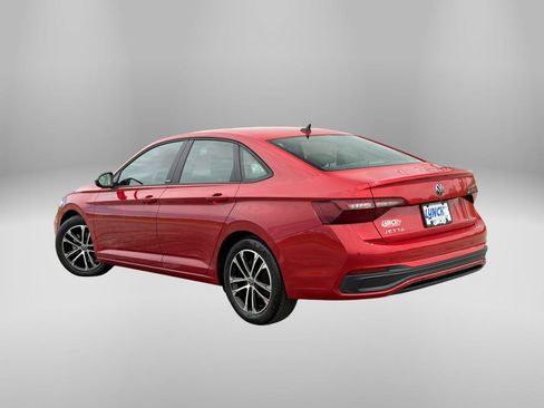 Used 2024 Volkswagen Jetta Sport FWD image 2