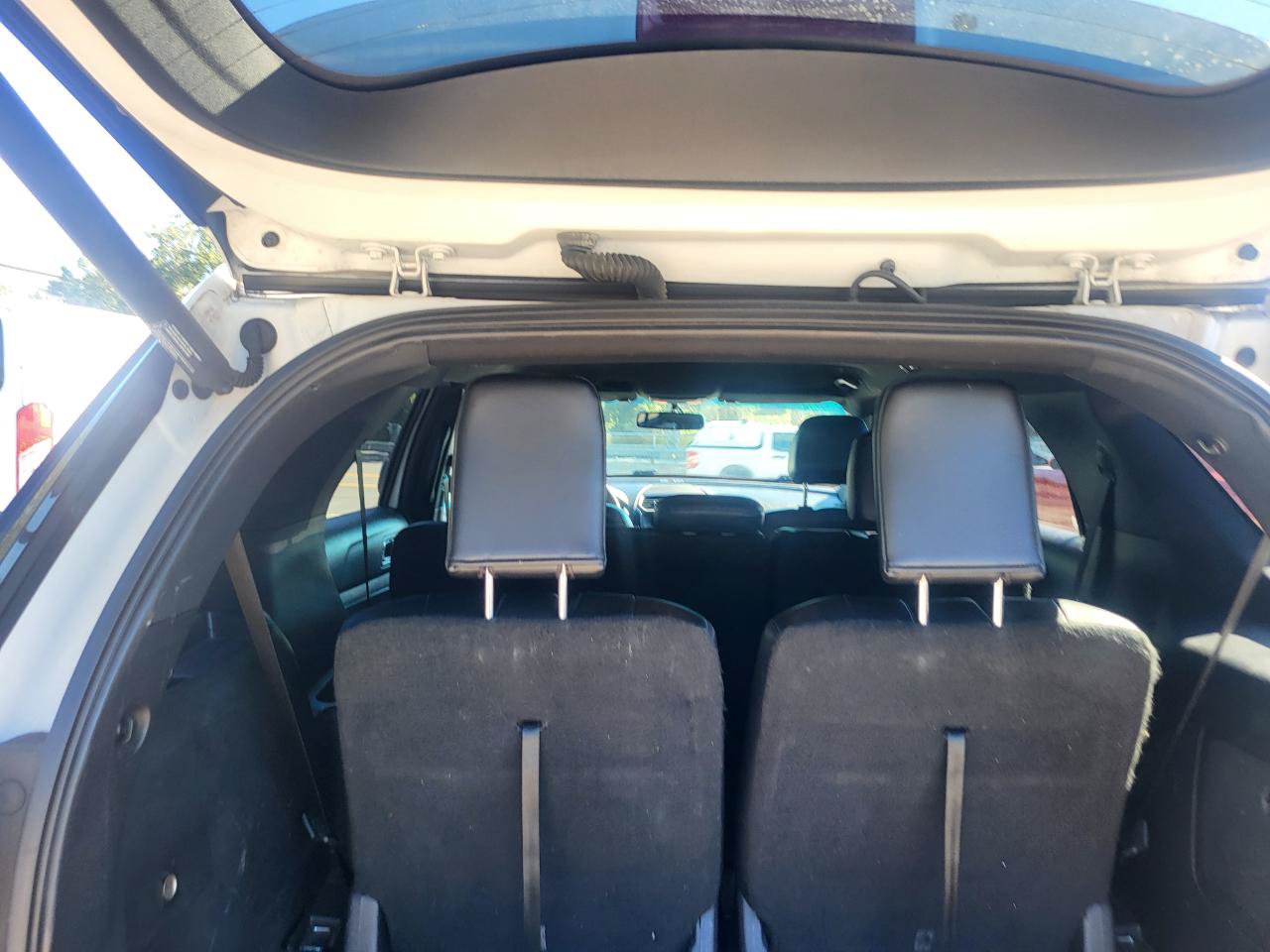 Used 2016 Ford Explorer XLT w/ Equipment Group 202A FWD image 28