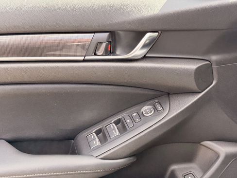 Used 2022 Honda Accord Sport image 9