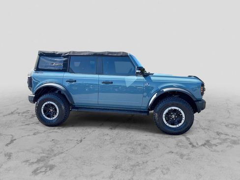 Used 2022 Ford Bronco Outer Banks w/ Sasquatch Package AWD/4WD image 9
