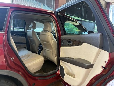Used 2019 Lincoln Nautilus Reserve AWD/4WD image 29