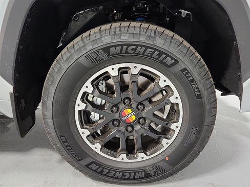 New 2026 Toyota Tundra SR5 AWD/4WD image 12