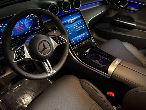 New 2026 Mercedes-Benz C 300 4MATIC Sedan image 9