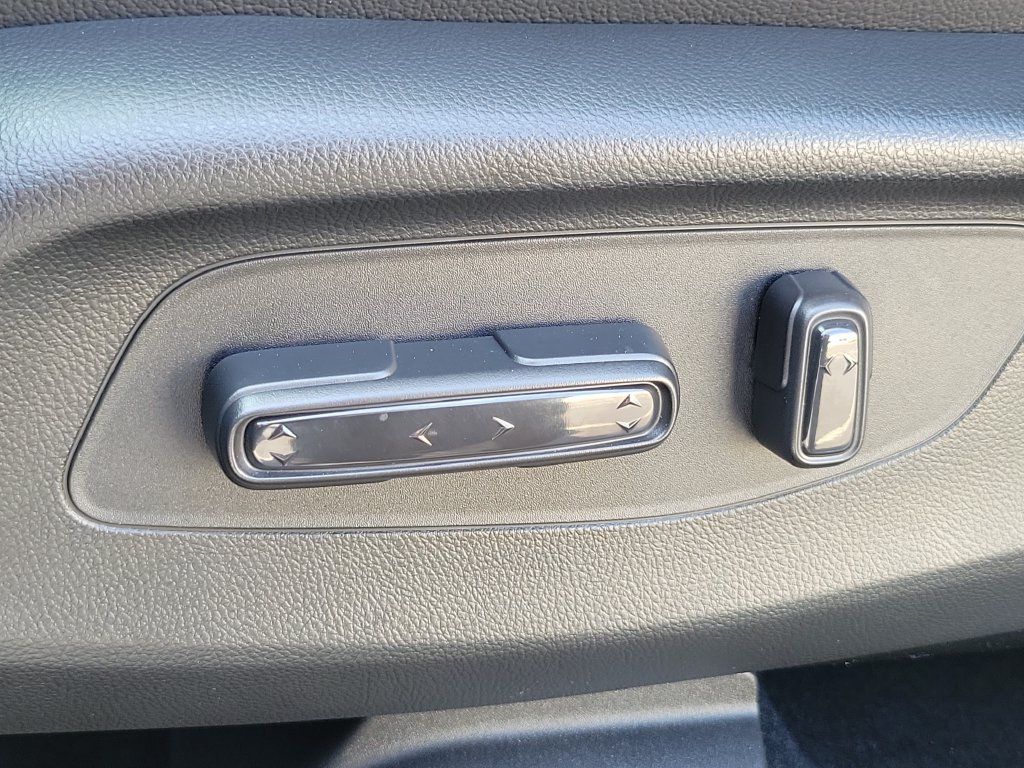 Certified 2026 Honda HR-V EX-L image 22