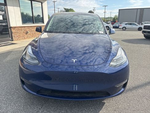 Used 2024 Tesla Model Y Long Range image 9