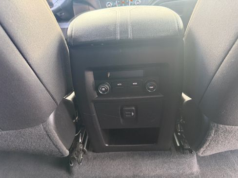 Used 2023 Chevrolet Traverse LT w/ LPO, Floor Liner Package AWD/4WD image 18