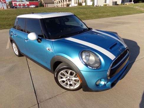 Used 2015 MINI Cooper S image 15