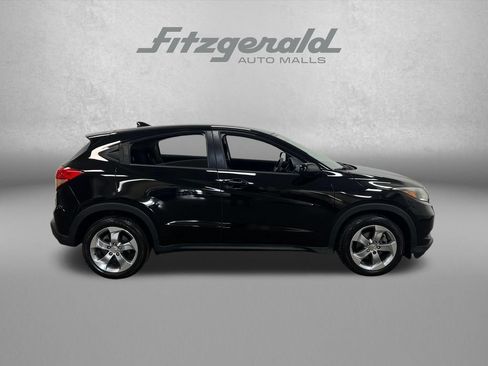 Used 2018 Honda HR-V LX image 8
