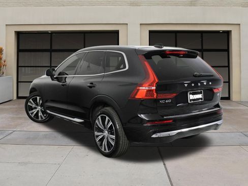 Used 2022 Volvo XC60 B5 Inscription w/ Climate Package image 2
