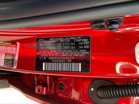 New 2025 Hyundai Venue SE image 8