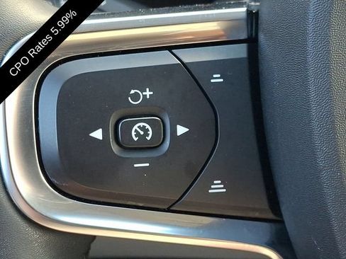 Certified 2024 Volvo XC40 B5 Plus w/ Protection Package Premier AWD/4WD image 26
